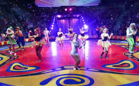 С 16 сентября  - всемирно известный цирк Филатовых в Кирове