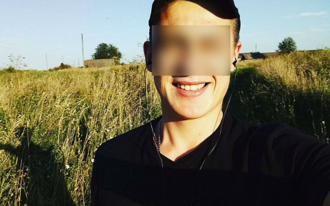 Состоялись похороны 20-летнего парня, который выпал с 15 этажа в Кирове