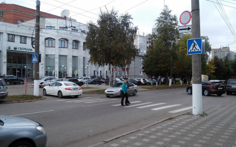 В Кирове впервые у здания правительства появился пешеходный переход