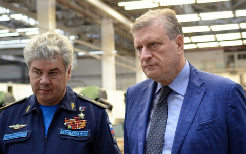 Главком Военно-космическими силами ушел в отставку и стал сенатором от Кировской области