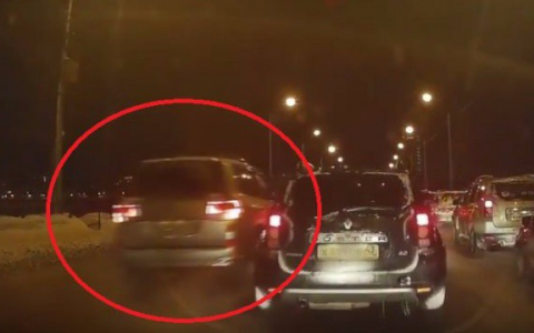 МВД сообщило о результатах проверки замеченного на встречке авто губернатора