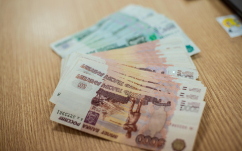 В Кировской области стоматолог похитила у больницы полмиллиона рублей