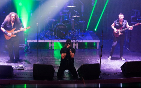 Фото: в Кирове в день закрытия мотосезона выступил Артур Беркут