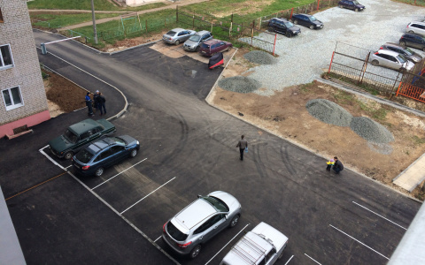 В Кирове мужчине сломали челюсть во время спора за парковочное место