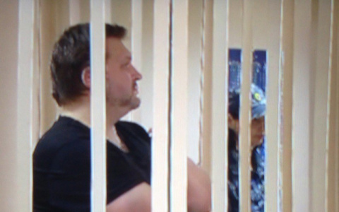 Никиту Белых, которому в суде стало плохо, решили не госпитализировать
