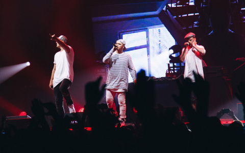 Ностальгия по  2000-м:  рассвет рэп-культуры, кассетные магнитофоны и дворовые посиделки