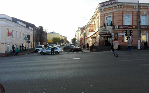 В Кирове перекрыли территорию у Центрального банка