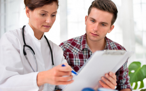 К врачу — при первых симптомах!