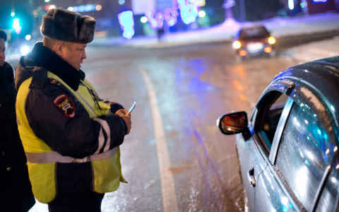 Знак "Ш" на авто: каким он должен быть и за что водителю может грозить штраф?