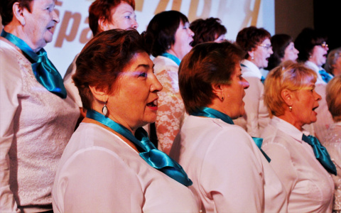 600 бабушек и дедушек споют на  фестивале хоровых коллективов