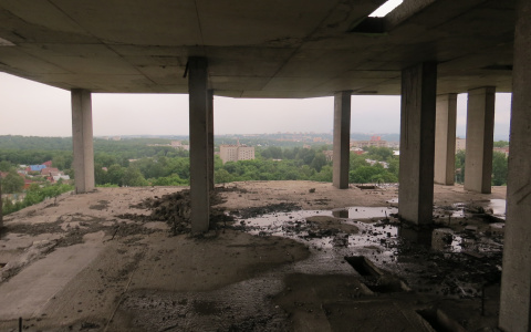 В Заксобрании рассказали, как достроят дома для обманутых дольщиков