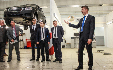 Кировская гордума заказала автомобиль за 1,5 миллиона рублей