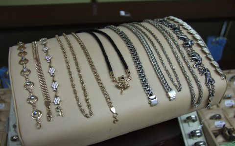 В Кирове обокрали ювелирный салон