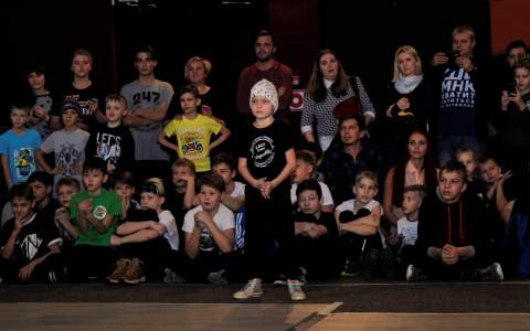 Фестиваль брейк-данса "Вятка Funk 4":  эмоции в танцах, крутые призы и судьи