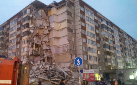 Кировские спасатели готовы выехать в Ижевск после взрыва в жилом доме