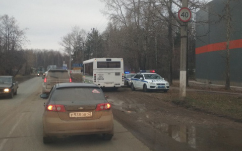 В Кирове из автобуса выпал инвалид: пострадавший в реанимации