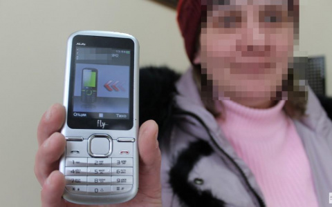 Коллектор пугал чепчанку, что она будет отрабатывать чужой долг на трассе