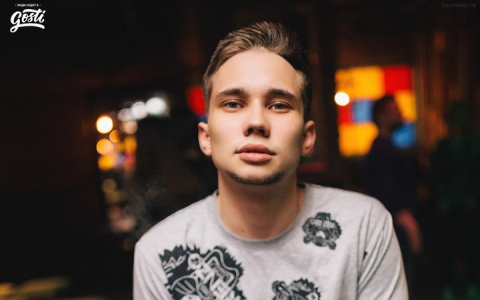 Артур Вятский Квас снова сменил фамилию