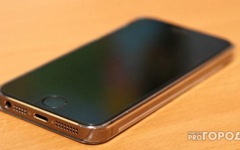 В Кировской области должники платили за электричество iPhone и мотоциклом