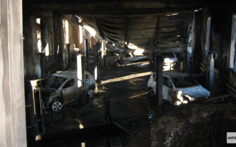 В Кирове сгорела машина в автосервисе