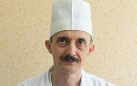 От тяжелой болезни умер кировский хирург Александр Деришев