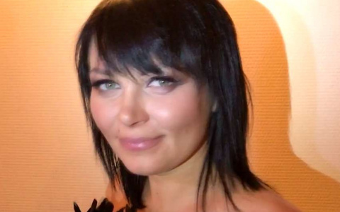 Певица Света записала кировчанам видеообращение с отдыха