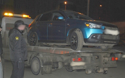У кировчанина за долги по транспортному налогу арестовали авто