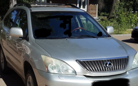 Lexus, Jaguar и IPhone: что арестовывали у должников в Кировской области