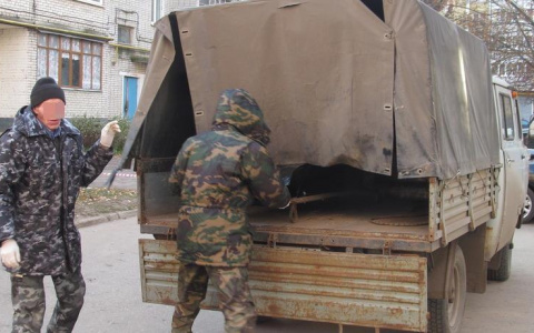В Чепецке обнаружен труп мужчины: полицейские ищут родственников погибшего