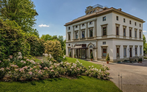 Мобильное приложение "Островок": выгоды бронирования очевидны