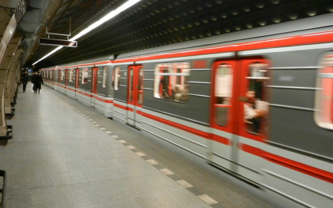 Кировчанин упал под поезд в московском метро