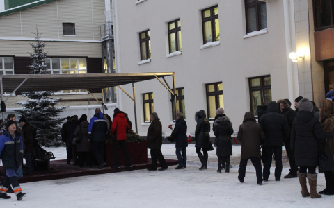 В Кирове простились с депутатом ОЗС Василием Сураевым