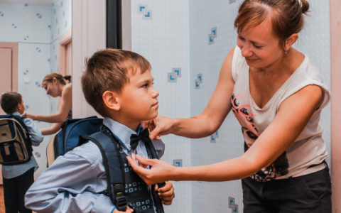 Общественная палата проверит вес рюкзаков кировских школьников