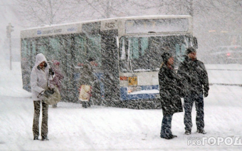 МЧС объявило метеопредупреждение из-за снегопада в Кирове