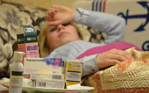 Нововведения в России: снижение цен на лекарства и новая проверка купюр