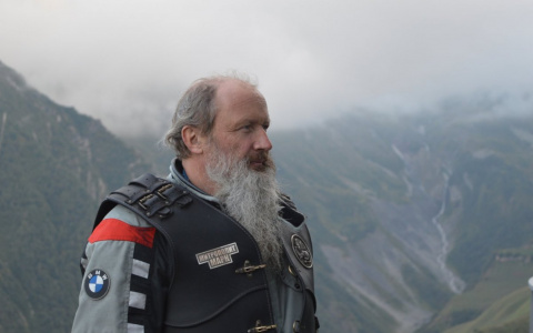 Митрополит Марк чуть не погиб, путешествуя по Грузии на мотоцикле