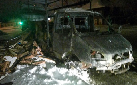 В Яранске на ходу вспыхнула «Газель» с матрасами, водитель с ожогами в больнице