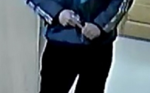 В Кирове неизвестный в маске ограбил продуктовый магазин