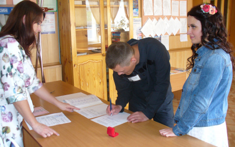 В чепецкой колонии строгого режима женится каждый 30 заключенный