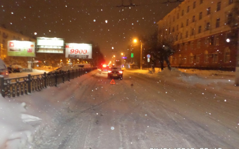 В Кирове на Октябрьском проспекте сбили 26-летнюю девушку