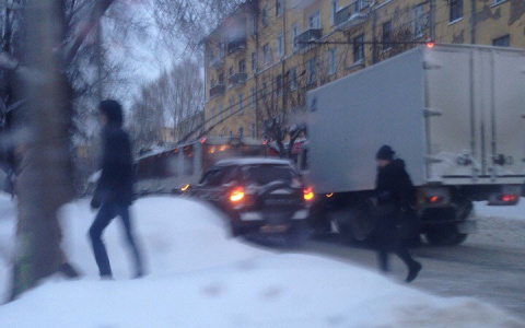 Из-за ДТП перекрыт Октябрьский проспект в Кирове