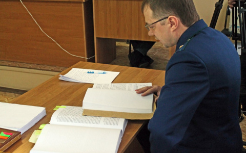 Следователь рассказал в суде, кто сдал главу ГИБДД Александра Плотникова