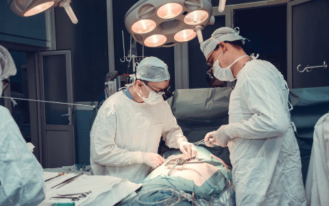 В Кировской областной больнице начали делать плановые операции на сердце иногородним пациентам