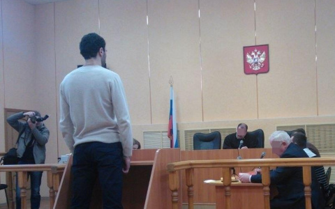 В Коми осудили кировчанина, который пытался задушить женщину-автоинспектора