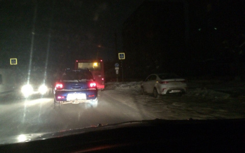 Из-за крупной аварии часть Кирова осталась без света