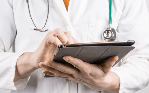 Забудьте бабушкины советы! Современные методы избавят от геморроя быстро и без боли