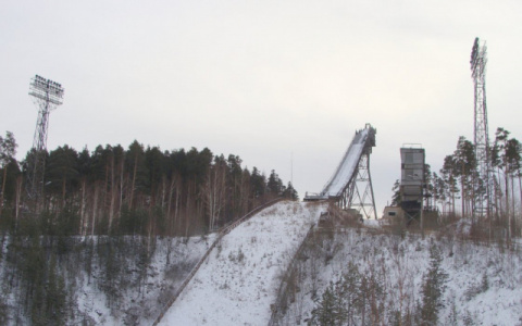 Власти Кирова прокомментировали информацию о сносе трамплина на Филейке