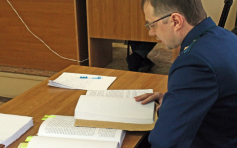 Суд оправдал мужа подполковника полиции, обвиняемого в нападении на учителя