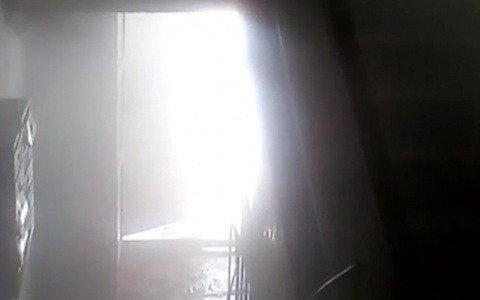 В доме на Карла Маркса подъезд залило кипятком