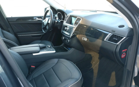 22 фото самых дорогих авто в Кирове, выставленных на продажу